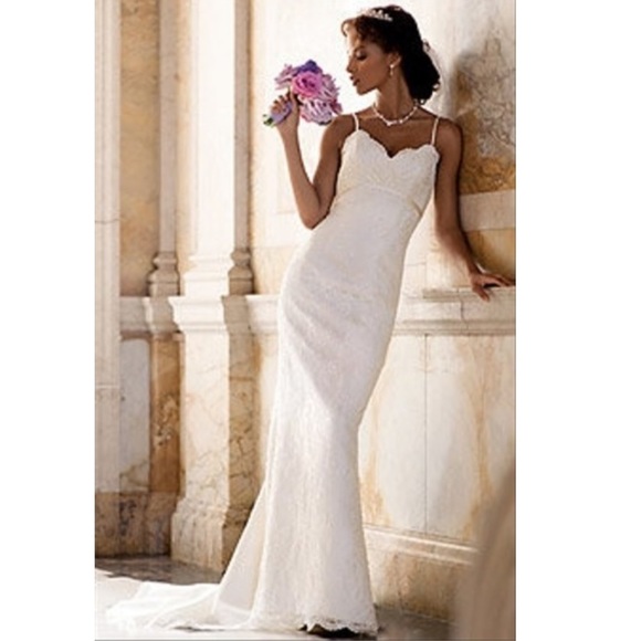 David's Bridal Dresses & Skirts - David’s Bridal Ivory Beaded Lace Wedding Dress sz6